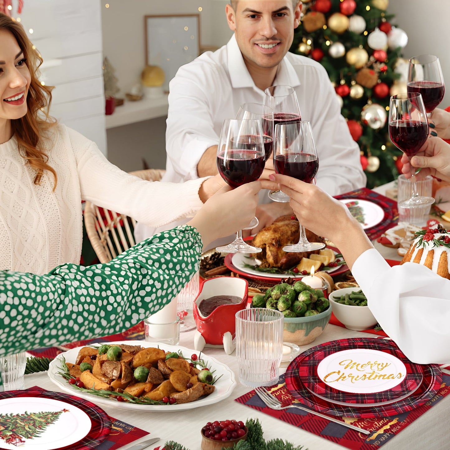 Waipfaru 200 Pcs Merry Christmas Dinnerware Set,Christmas Tree Paper Plates, Napkins & Party Supplies for 50 Guests