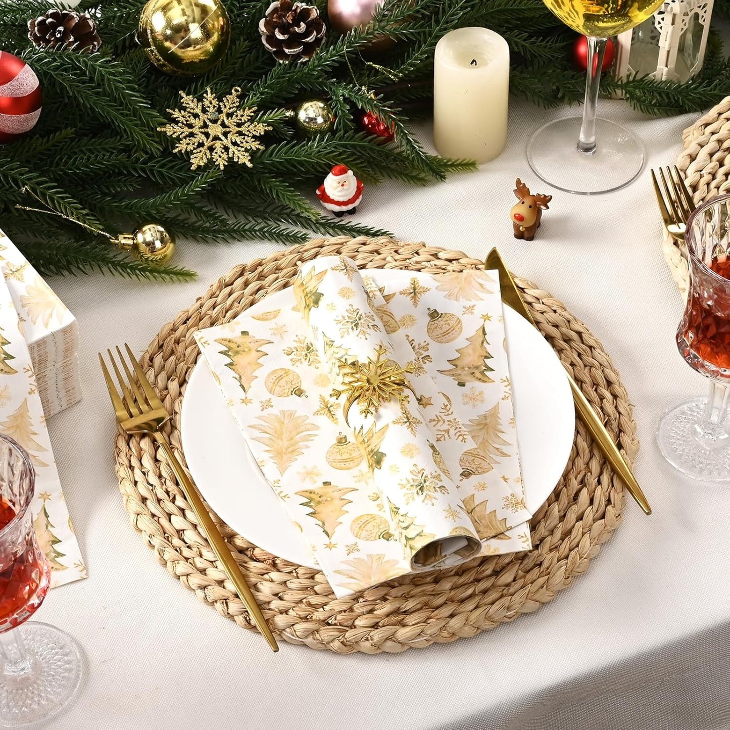 Waipfaru 100 PCS Christmas Paper Napkins 3-Ply Gold Snowflake Disposable Paper Hand Towels for Xmas Winter Holiday
